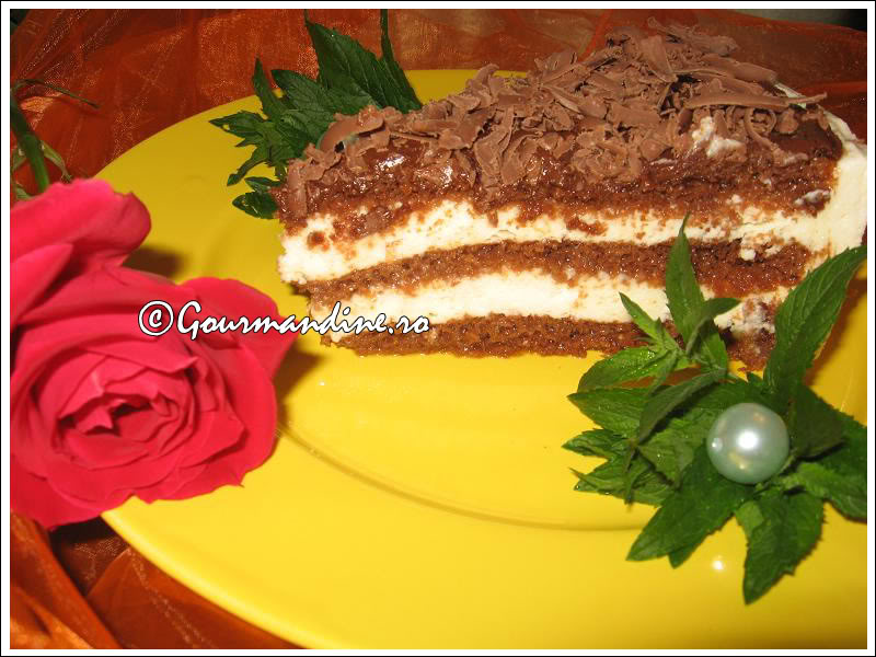 Tort Alba Neagra cu mascarpone și ciocolată