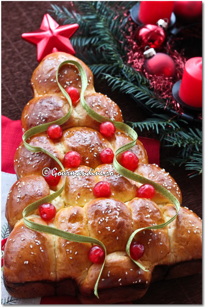 Christmas tree bread - Paine Bradulet de Craciun